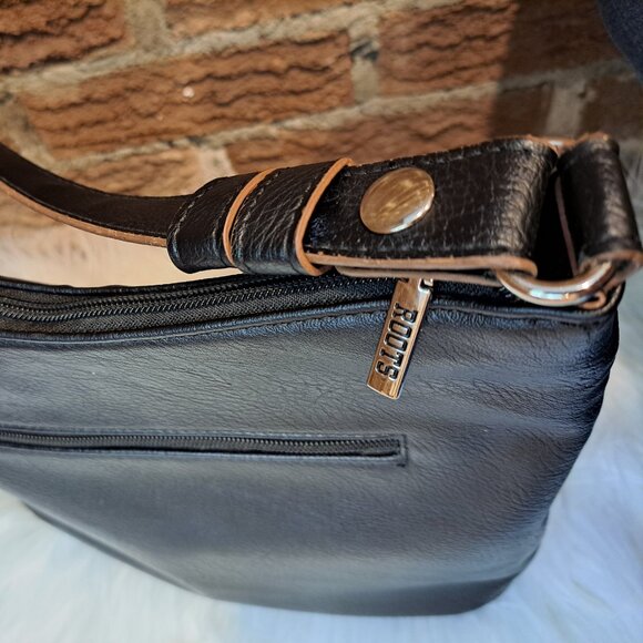 Roots black shoulder purse - Picture 2 of 8